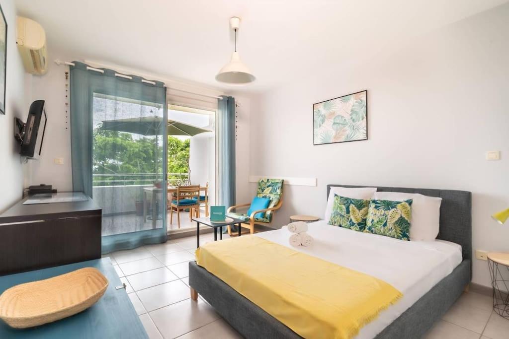 Flamboyant - Studio 2 Personnes Avec Lit De Qualite Hoteliere Separable Pour Couple Ou Amis Avec Tres Belle Terrasse A 12 Min A Pied Ou 4 Min En Voiture Du Lagon De L'Ermitage - St Gilles Les Bains La Saline Le Bains Buitenkant foto